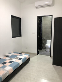 Nice! Available Medium Room to Rent at Jalan Tempua, Bandar Puchong Jaya. Free Highly Speed WiFi!
