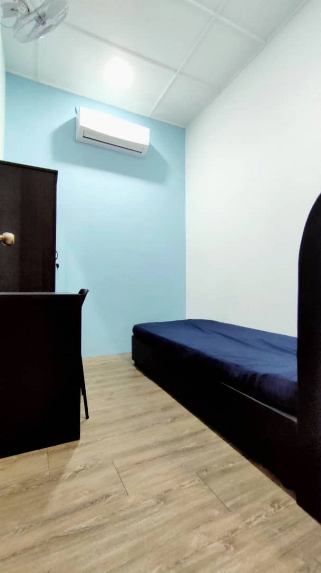PJ SS2 ROOM FOR RENT!! LOW DEPOSIT