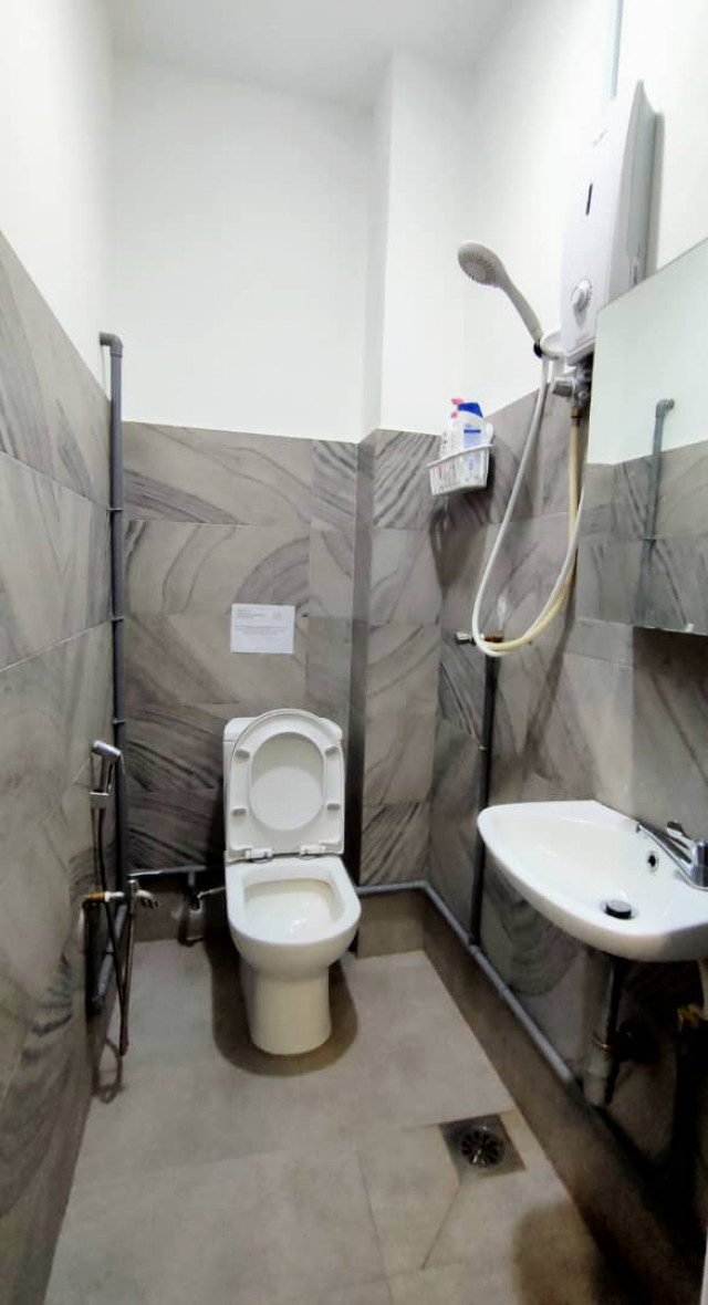 PJ SS2 ROOM FOR RENT!! LOW DEPOSIT