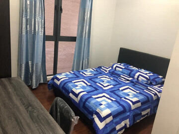 Nice! Medium Room to Rent at Jalan Bayan, Bandar Puchong Jaya. Weekly Cleaning and Maintenance Provided.