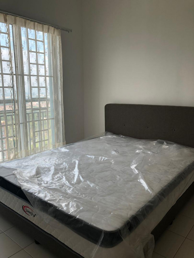 Near LRT and MRT! Limited Medium Room to Rent at Jalan Tempua, Bandar Puchong Jaya. Lowest rate and Hot Area!