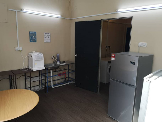Limited Room at Kelana Jaya! Walking distance to LRT!!