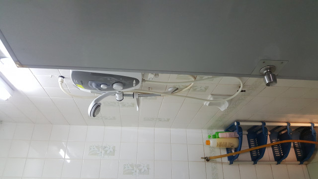 NEAR LRT AFFORDABLE ROOM FOR RENT