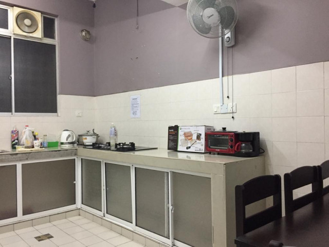 Available room in Petaling Jaya