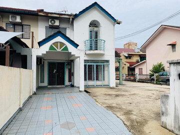 Medium Room For RENT in Bandar Sunway and PJS 10