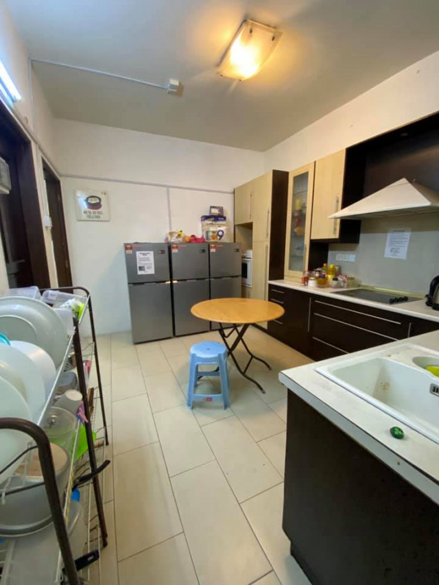 Room Rent!! Located at Bandar Utama, PJ with Fully Furnished