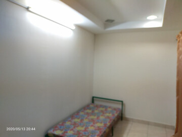 Medium room @ Bandar puteri puchong