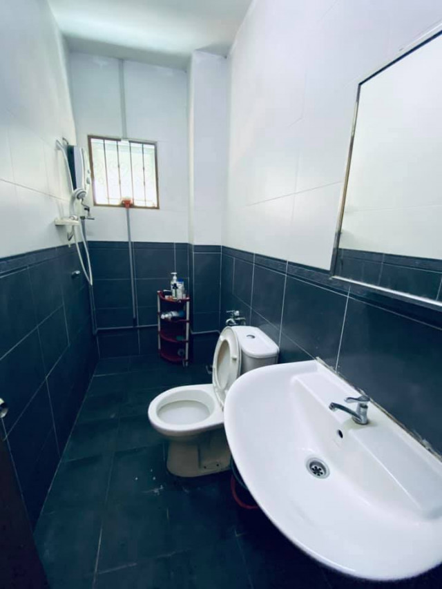 Room for Rent!! Near public transport at SS2, PJ