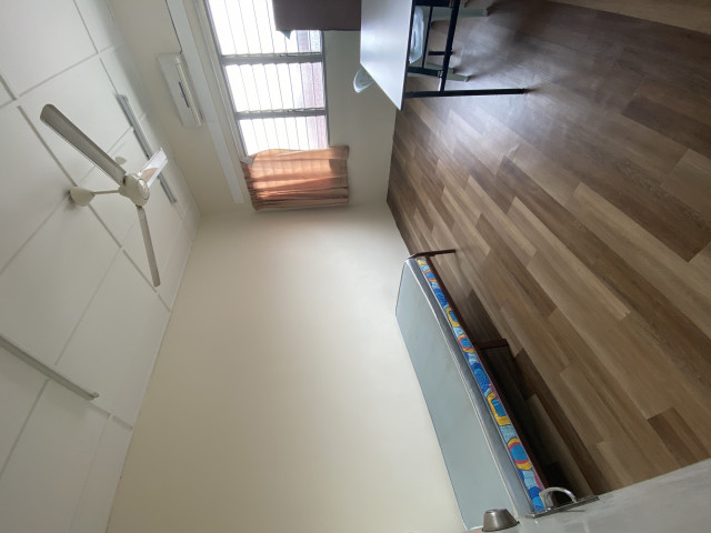 7 MINS WALKING DISTANCE TO TAMAN PARAMOUNT LRT STATION