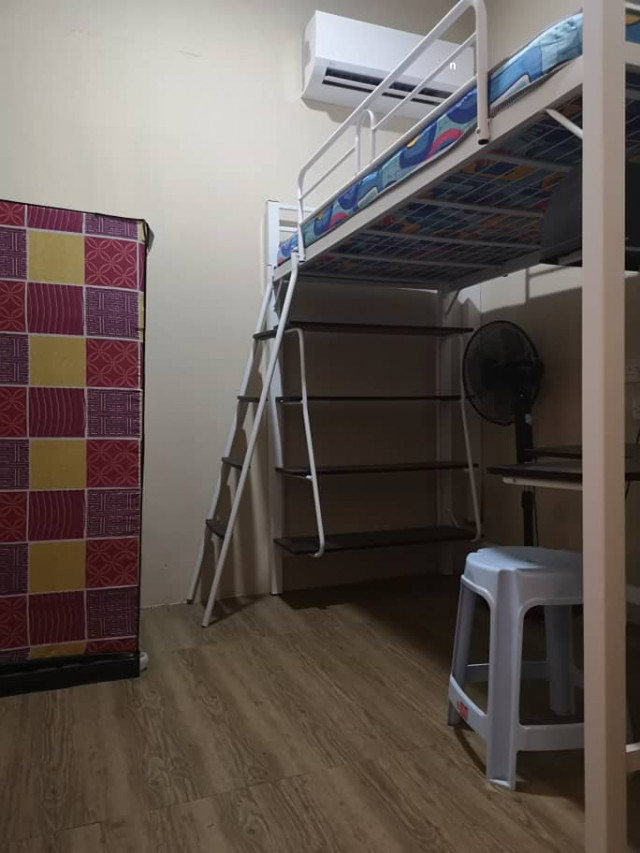 Limited Room at Kelana Jaya! Walking distance to LRT!!