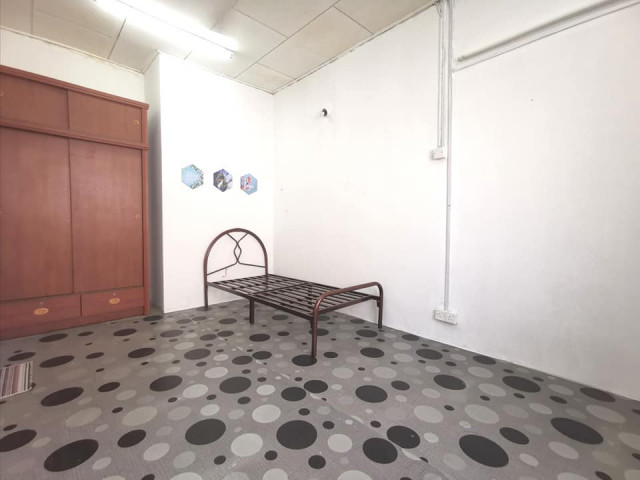Room for rent in Sea Park near LRT Paramount  🏡
