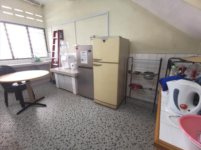 Room for rent in Sea Park near LRT Paramount  🏡