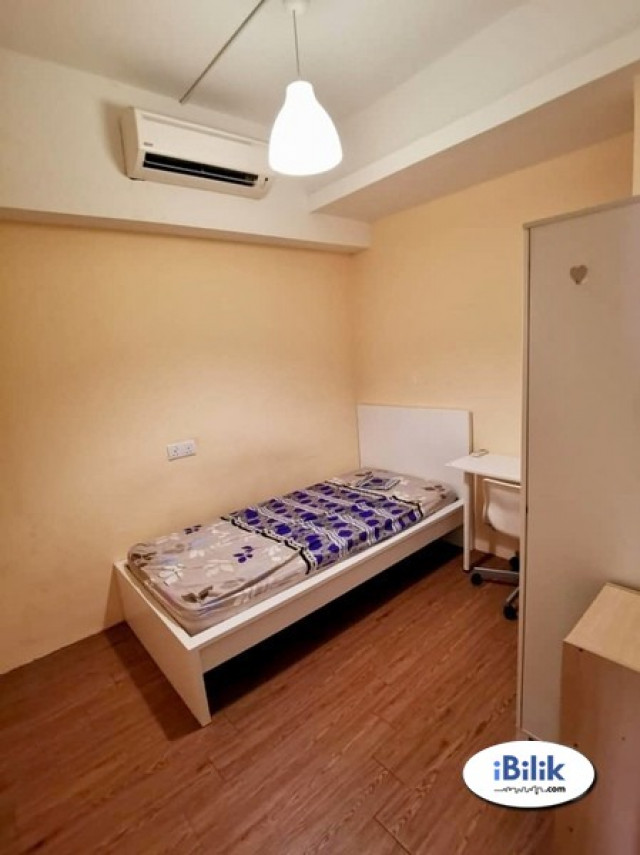 {Fully Furnished} Room for Rent at SS15, Subang Jaya
