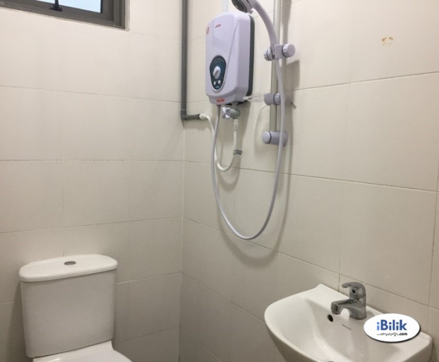 {Fully Furnished} Room for Rent at SS15, Subang Jaya