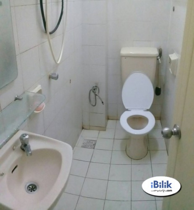 SS14, Subang Jaya Available Room for Rent