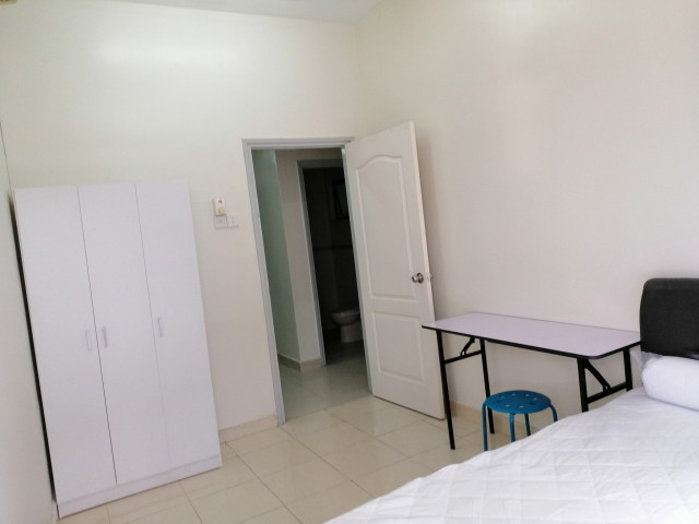 free electric water wifi medium room at pelangi utama condo
