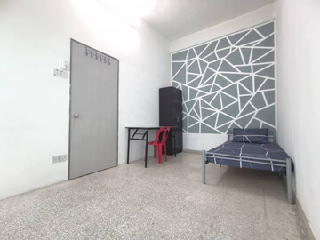 1 Month Rent Accepted!! Room at SS2, Petaling Jaya