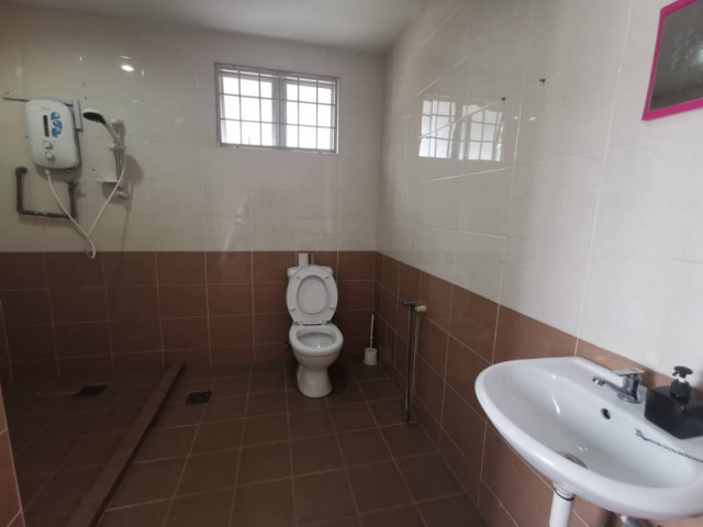 Room for rent in Taman Sea!!! 😍😍😍