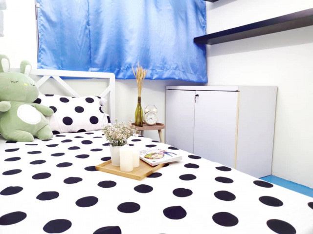 Newly furbished unit in Sea Park !!