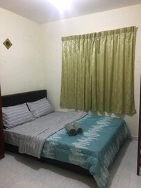 CHERAS LOW DEPOSIT  ROOM FOR RENT