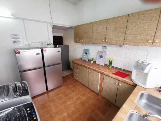 Room for rent Sea Park. 🏃‍♀️🚄 Taman Paramount LRT