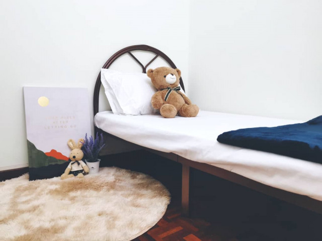 Room for rent in Taman Sea!!!