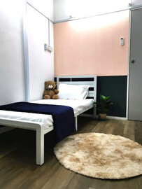 Ac room with 5 mins walking to MRT