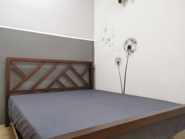 Newly furbished unit in Damansara Jaya!!