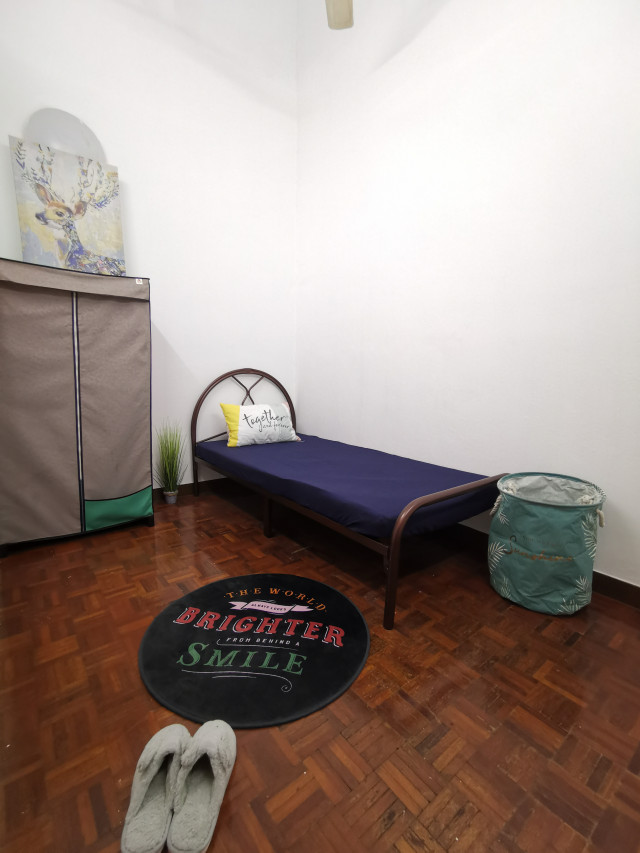 CMCO PROMOTION !!!!!!! TAMAN PARAMOUNT PETALING JAYA
