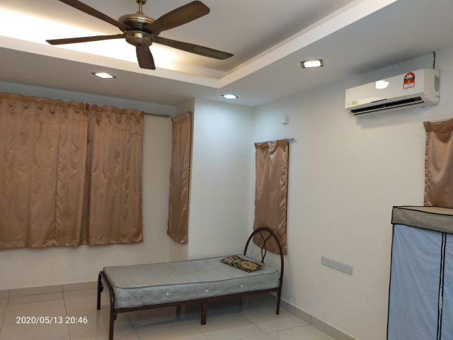ROOM FOR RENT @ PUCHONG !!