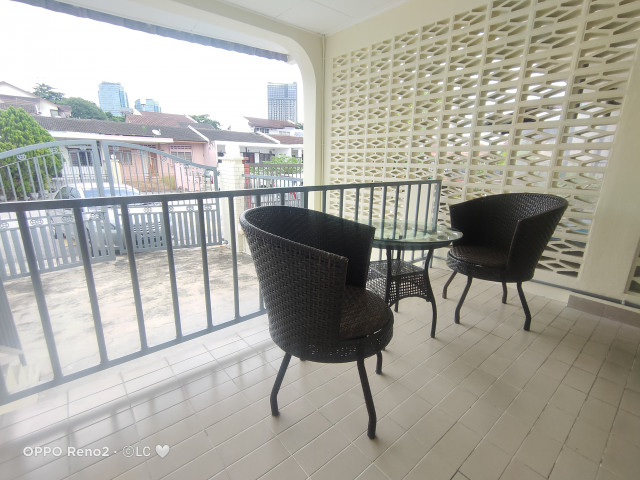 Bangsar new room for couple & friends walkable to Bangsar Village 🛋