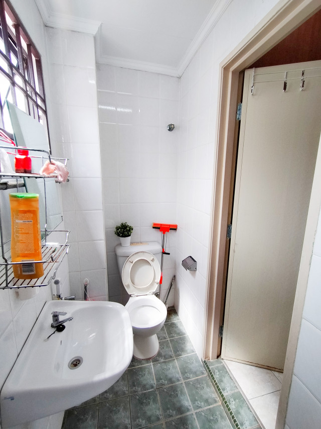 📣BU10 with attach toilet, 3 minutes to Centrepoint, 5 minutes to One Utama, Mutiara Damansara, Easy Access to LDP, NKVE