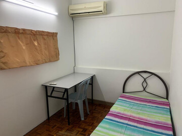 Room For Rent in SS24 Walking Distance to Kelana LRT