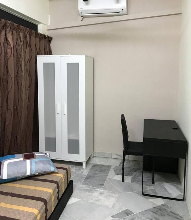 ROOM FOR RENT @ PUCHONG !!