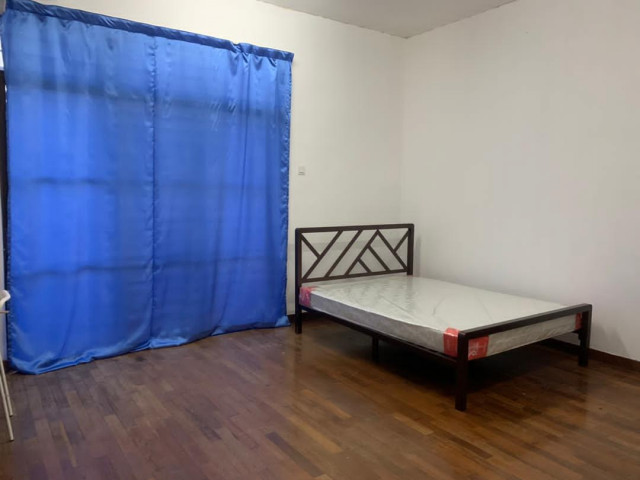 Master Bedroom For Rent At Bandar 16 Sierra