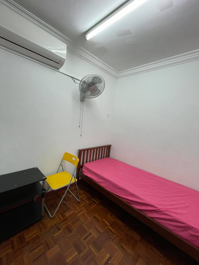 F/F Private Male and Femala Room for Rent at Subang Jaya SS15/INTI/Walk to LRT