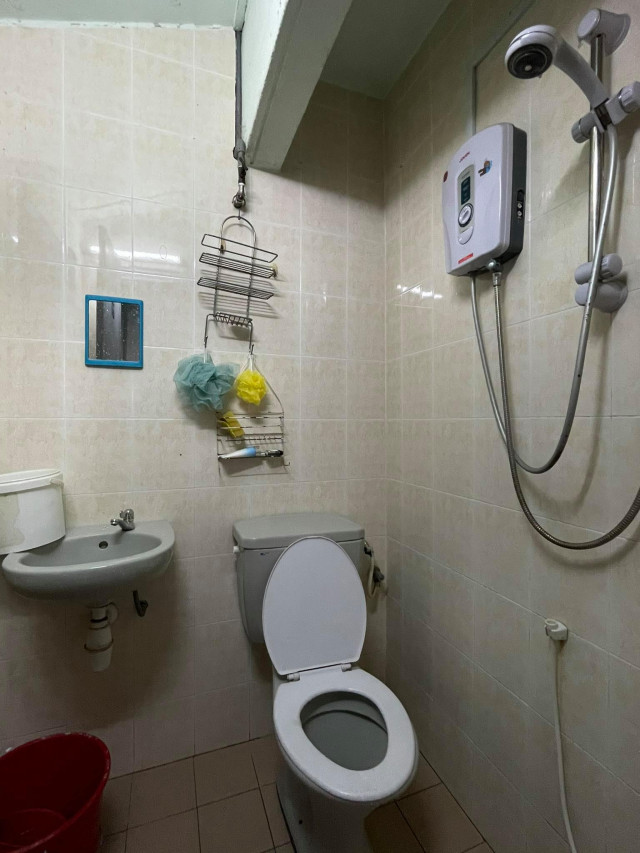 F/F Private Male and Femala Room for Rent at Subang Jaya SS15/INTI/Walk to LRT