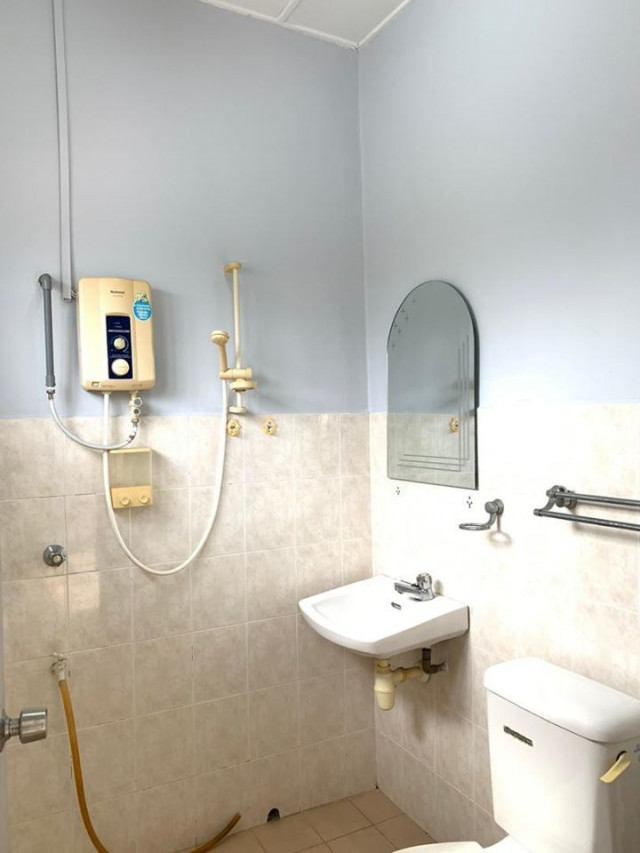 🔥🔥 Short Term & Long Term 🔥🔥Fully Furnished Room Located at USJ, Subang Jaya 📣📣 High Speed Wifi, Weekly Cleaning & Utilities Included