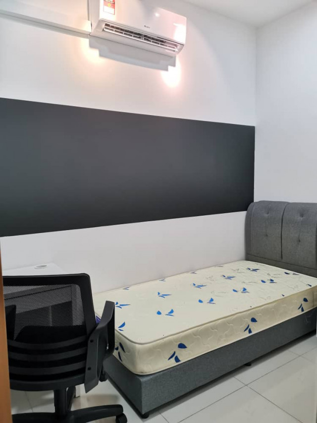 SINGLE ROOM (The Greens @ Subang West, Sek 22)