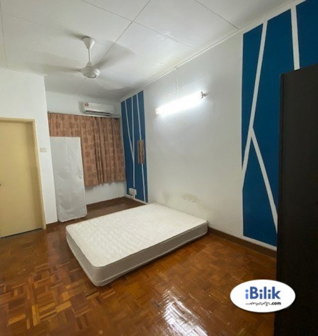⭕Middle Room with Bathroom at BU12, Bandar Utama.  🔥Rental include Utilities Wifi,  🚗Easy Access to NKVE, One Utama, Centrepoint, Mutiara Damansara