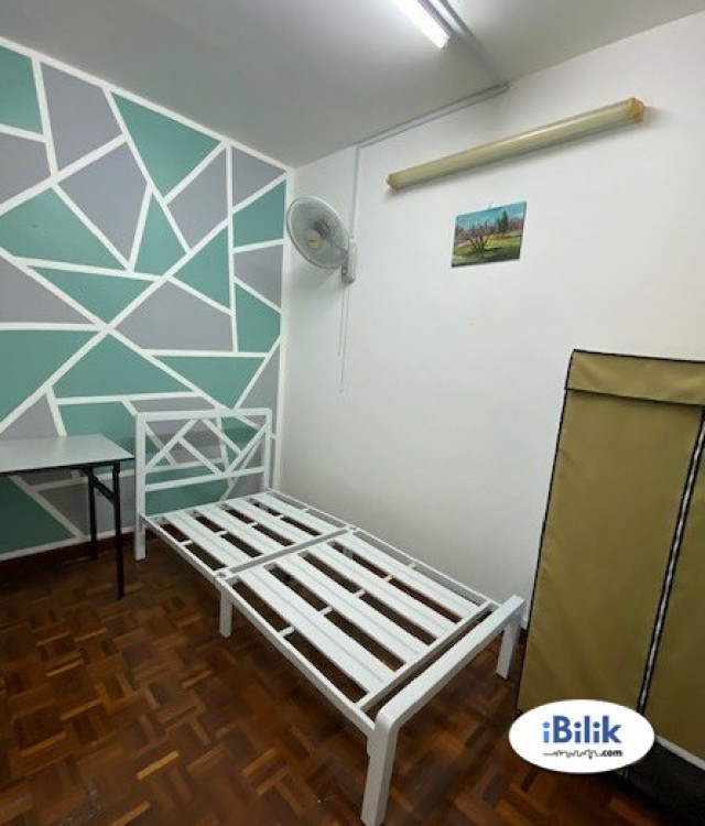 🔥Middle Room at BU11, Bandar Utama. 🚗Direct Access to NKVE, 5 minutes to Centrepoint. 7 minutes to One Utama, First Avenue