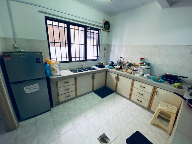 🔥Middle Room at BU11, Bandar Utama. 🚗Direct Access to NKVE, 5 minutes to Centrepoint. 7 minutes to One Utama, First Avenue