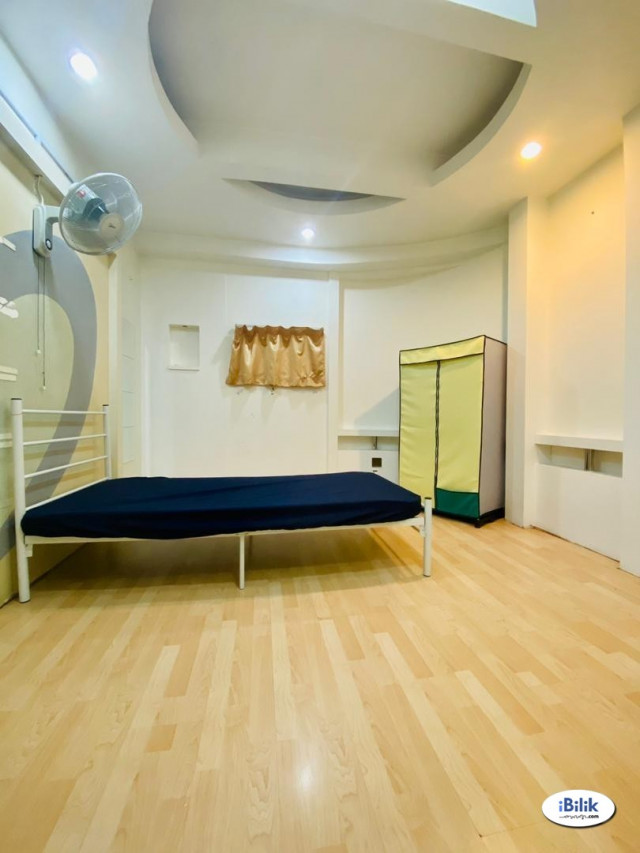 🛏Fully Furnish Middle Room at BU4. 🚗3 minutes driving to One Utama, Centrepoint, First Avenue, Mutiara Damansara