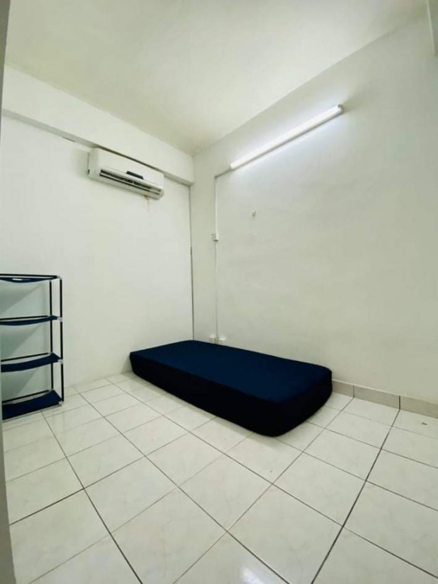 BU Room for rent