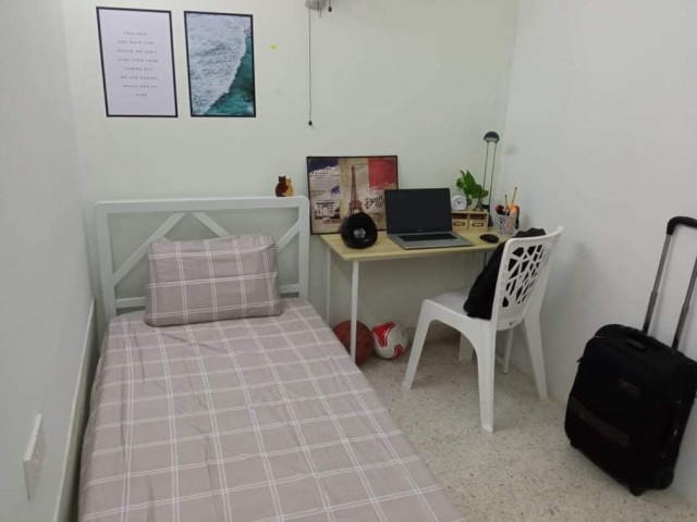ROOM FOR RENT