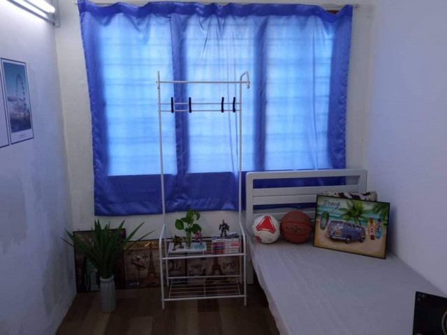 ROOM FOR RENT