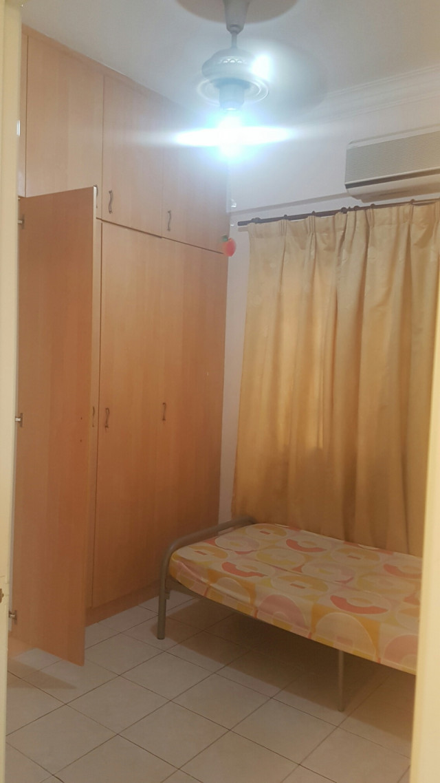 CHINESE ONLY!SMALL & MEDIUM ROOM FOR RENT FULL FURNISHED NEARBY MRT