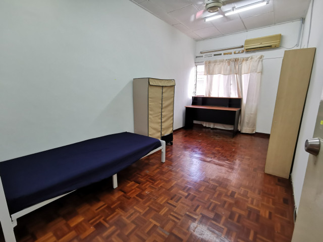 🚄🚅🚈Room Near by SS2 With Low Depo 🚶‍♂️Walking Distance To Lrt Taman Bahagia🚈🚅🚄
