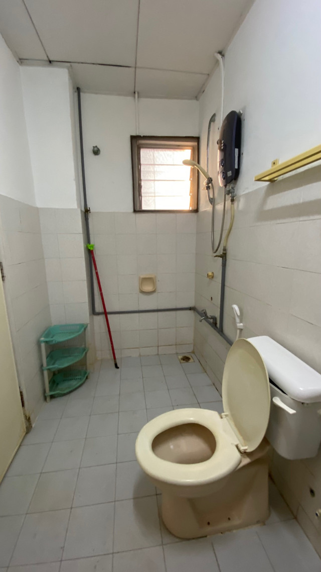 🟥Middle Room at BU2, Bandar Utama. 🚶3 Minutes Walking Distance to One Utama, First Avenue, KPMG, Bandar Utama MRT, 1 Powerhouse