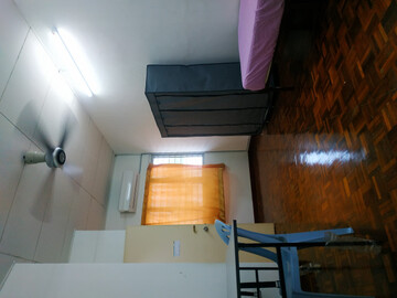 5 mins walking to mid valley